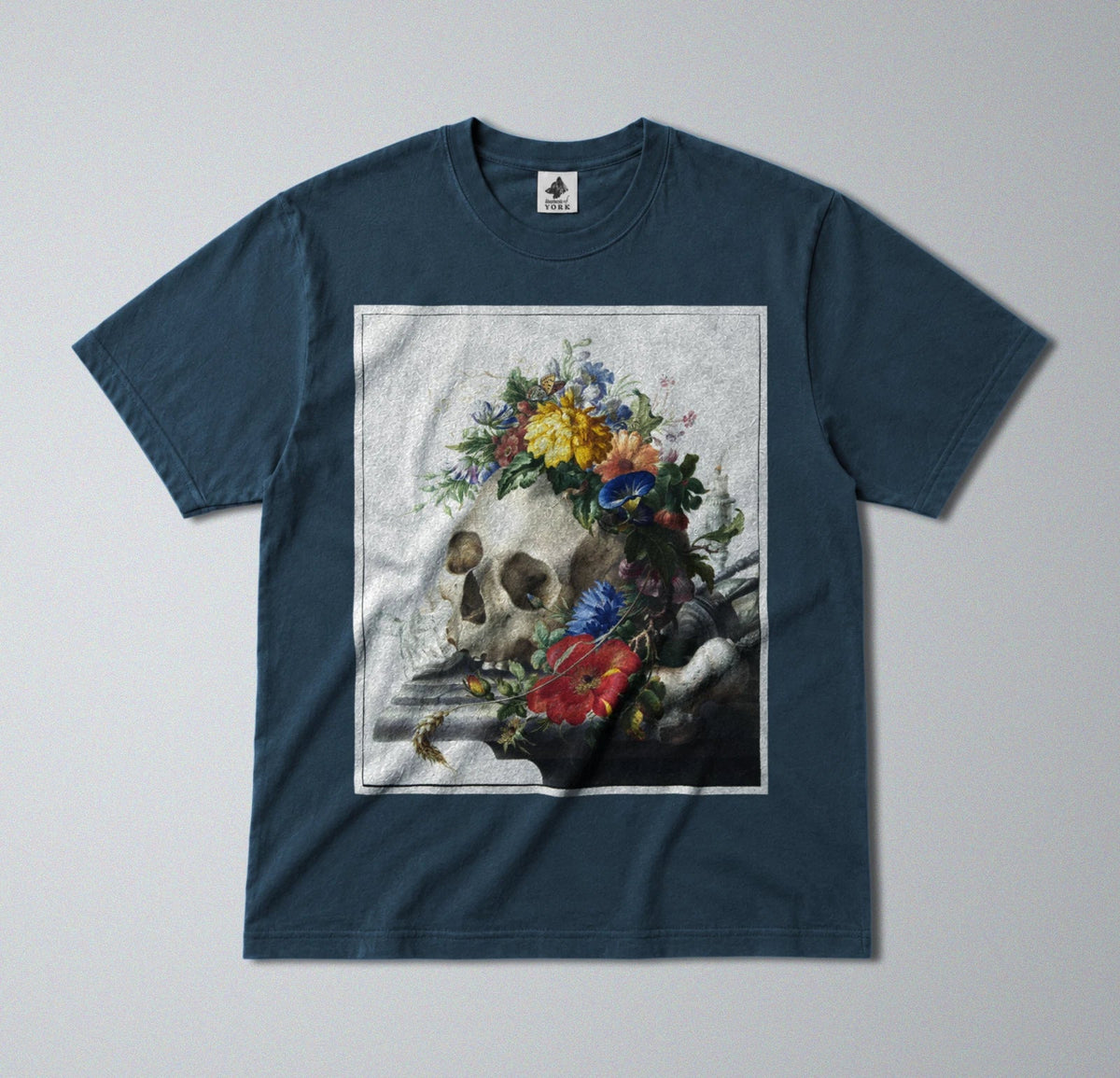 100% Cotton Tee - Regular Fit - Unisex - Skull and Flowers - Remember Death Unisex