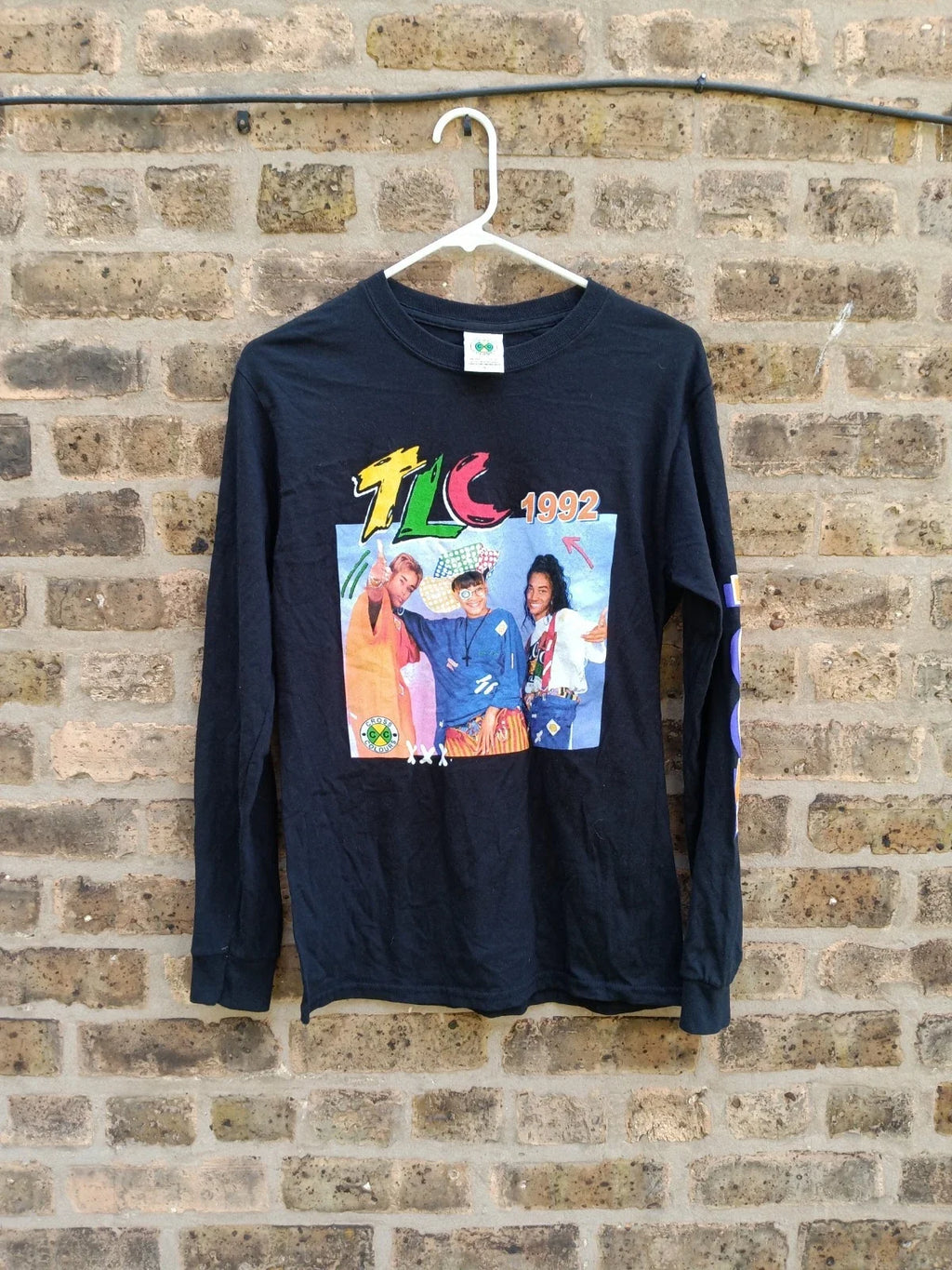 Vintage Cross Colours TLC 1992 Hip Hop Graphic Retro 90s Y2K Shirt Small Grunge Unisex