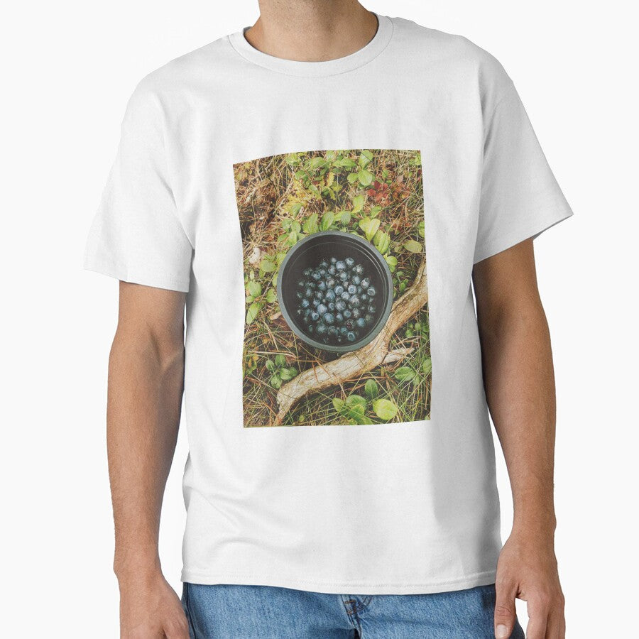 Wild Blueberry Picking by Emilia Oxelheim